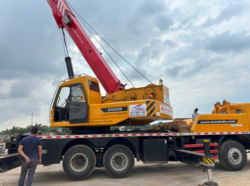 Sewa crane Bogor untuk proyek infrastruktur jalan dan jembatan dekat CCM
