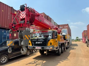 Mobile crane 50 ton erection girder beton prategang proyek jembatan Jabodetabek