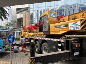 Survey akses lokasi crane jalan masuk lebar portal ketinggian kondisi tanah sebelum sewa